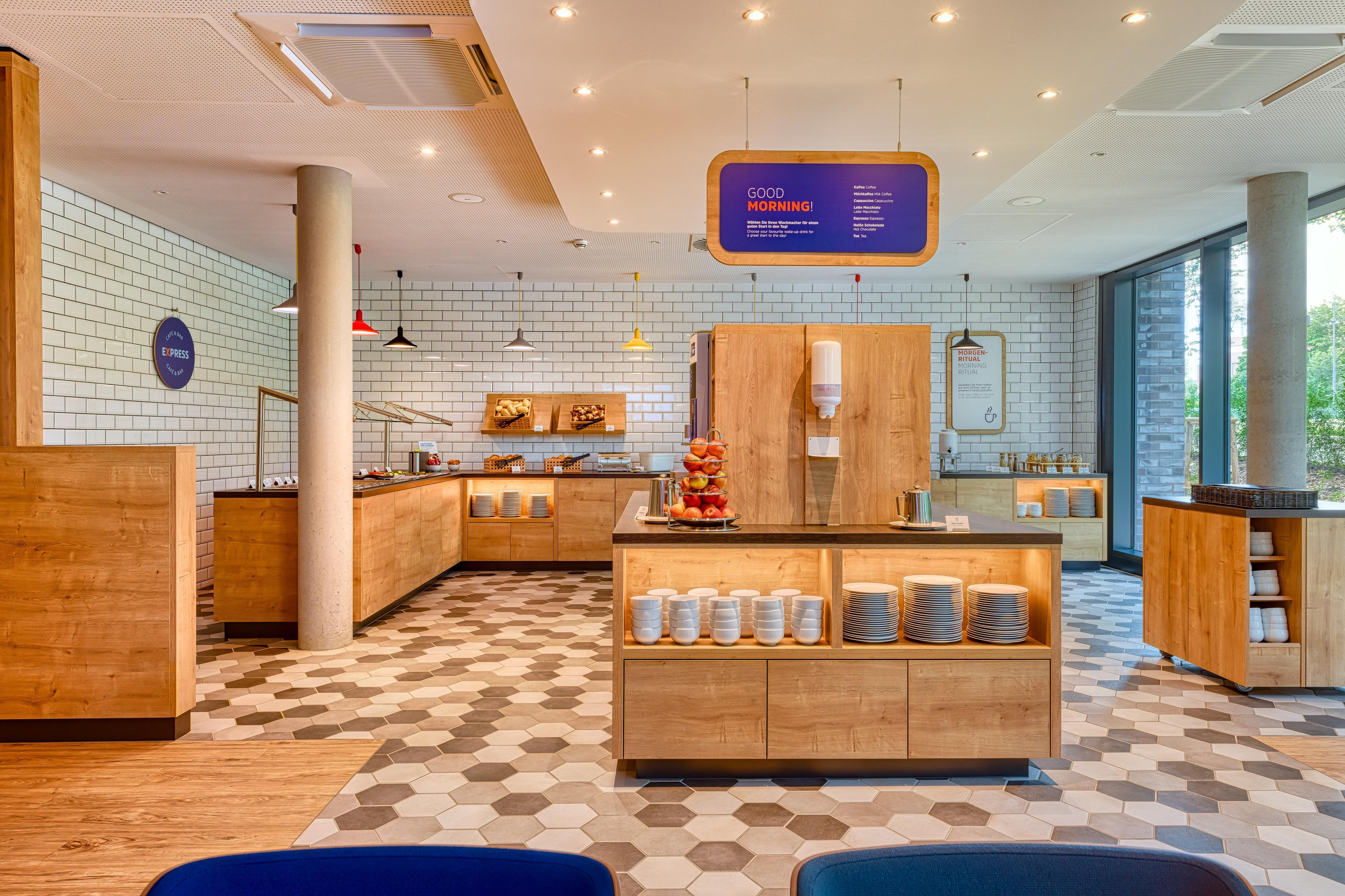 Holiday Inn Express Goettingen By Ihg Extérieur photo