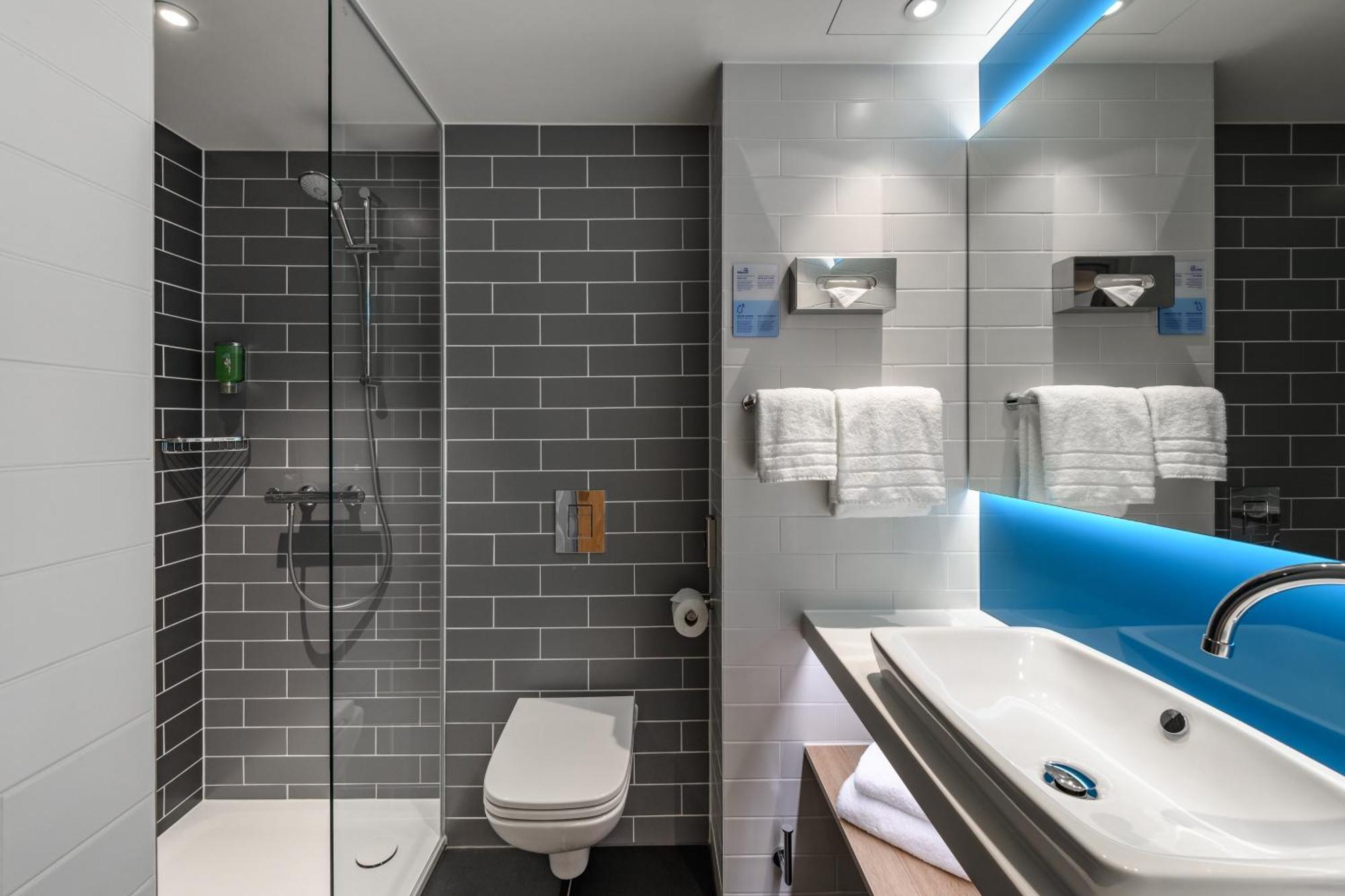 Holiday Inn Express Goettingen By Ihg Extérieur photo