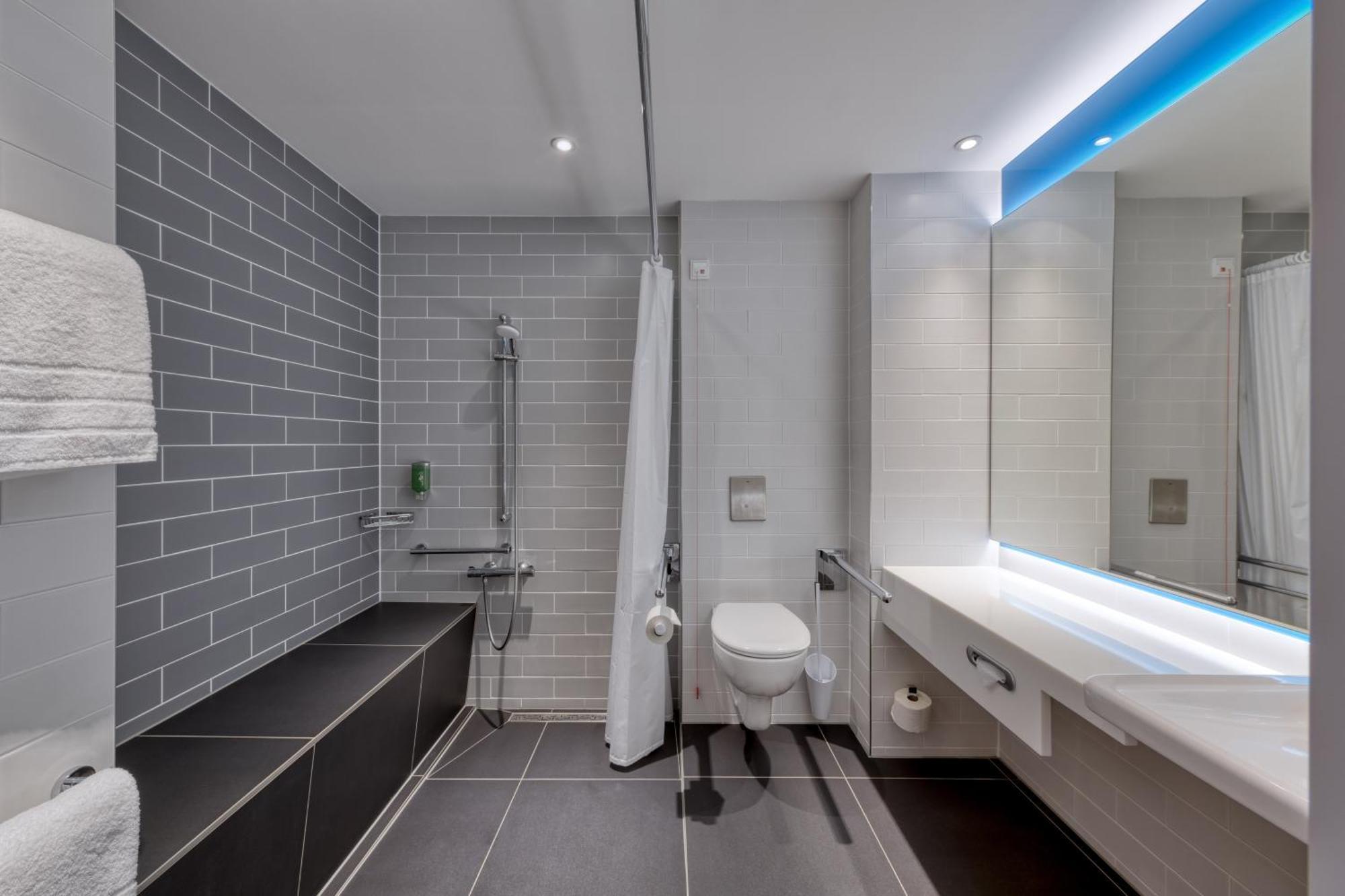 Holiday Inn Express Goettingen By Ihg Extérieur photo