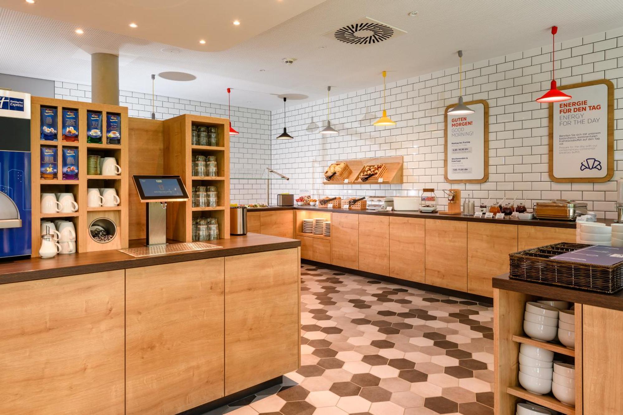 Holiday Inn Express Goettingen By Ihg Extérieur photo