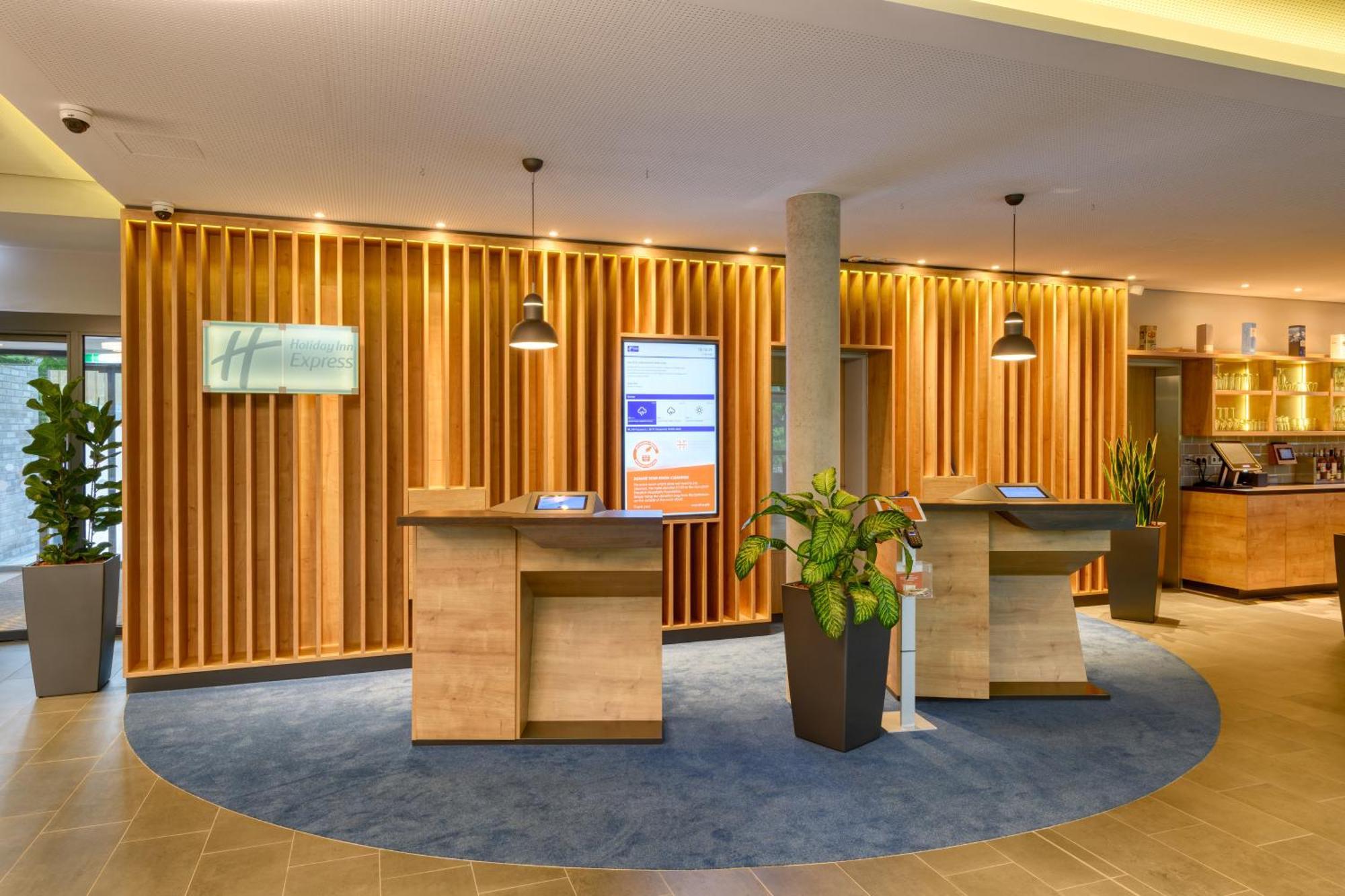 Holiday Inn Express Goettingen By Ihg Extérieur photo